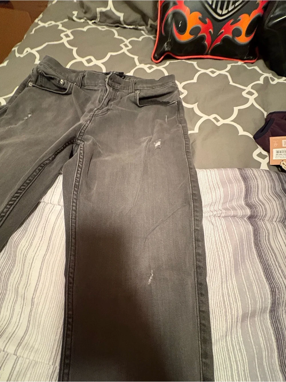 Hollister Men's Slim Gray Wash Jeans